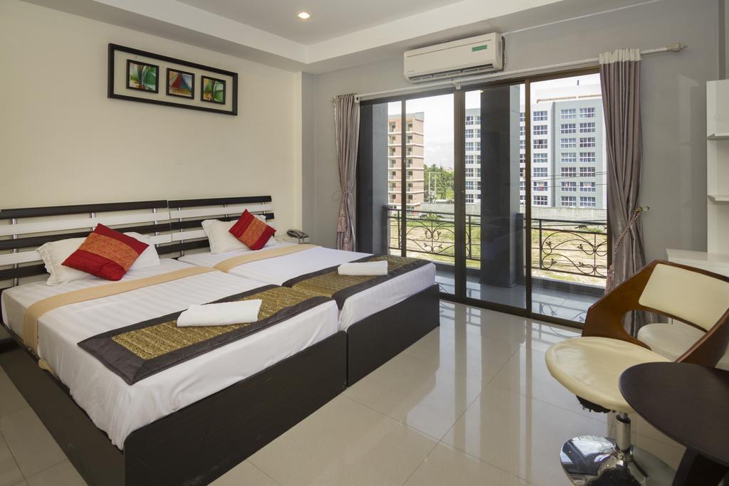 Royal Q & D Suites Pattaya Exterior foto